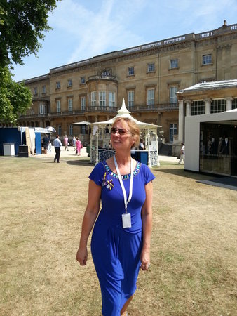 Annie Quigley taking in the Royal atmosphere, Buckingham Palace Coronation Festival\\n\\n12/09/2013 10:03