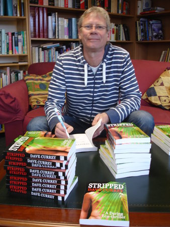 Environmentalist and new author Dave Currey signs his eco thriller Stripped.\\n\\n26/10/2010 13:01